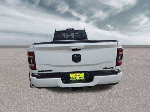 2023 RAM 3500 Laramie Crew Cab 4x4 8' Box