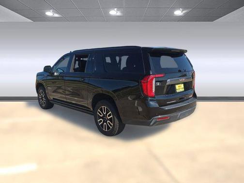 2021 GMC Yukon XL 4WD AT4