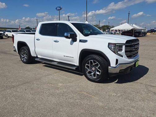2022 GMC Sierra 1500 SLT