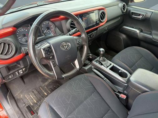 Inferno 2017 Toyota Tacoma TRD Off Road