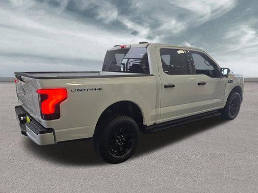 2025 Ford F-150 Lightning XLT