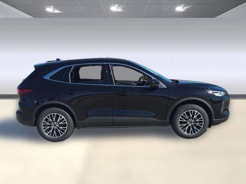 2026 Ford Escape PHEV Base