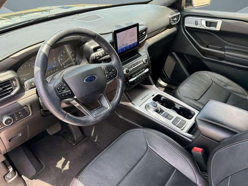 AGATE BLACK METALLIC 2020 Ford Explorer Limited