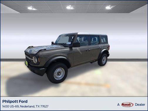 2025 Ford Bronco Base 4 Door 4x4