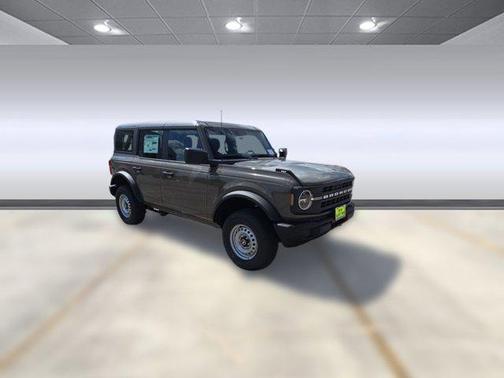 2025 Ford Bronco Base 4 Door 4x4