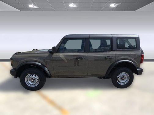 2025 Ford Bronco Base 4 Door 4x4