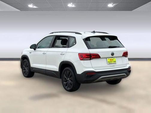 Pure White 2024 Volkswagen Taos 1.5T S