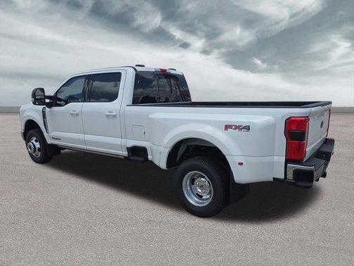 2025 Ford F-350 Platinum