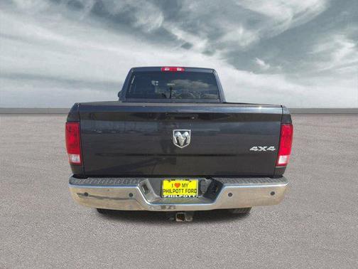 2018 RAM 2500 Tradesman Crew Cab 4x4 6'4' Box