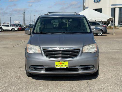 2014 Chrysler Town & Country Limited