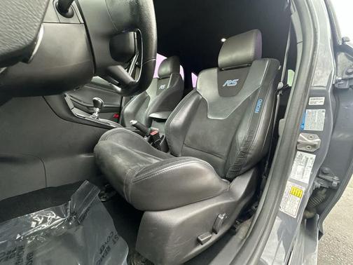 2017 Ford Focus RS Base