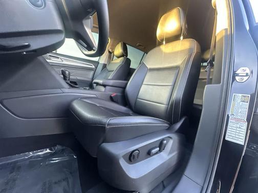 2022 Volkswagen Atlas 3.6L SE w/Technology