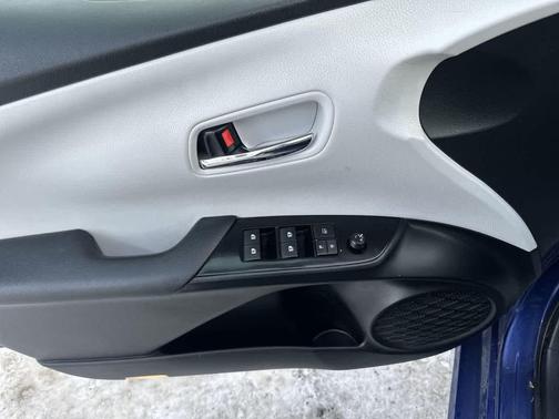 2017 Toyota Prius Two