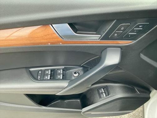 2021 Audi Q5 Premium Plus 55 TFSI e quattro S tronic