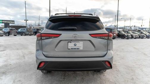 2022 Toyota Highlander L