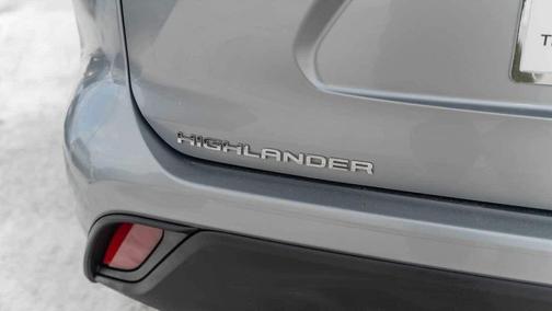 2022 Toyota Highlander L