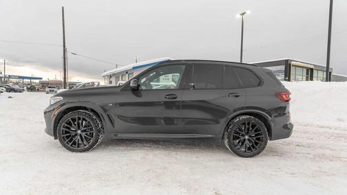 2021 BMW X5 M50i