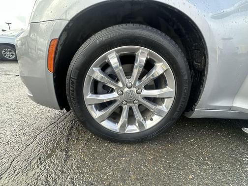 2016 Chrysler 300 S