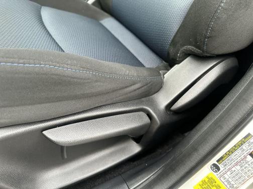 2020 Toyota Yaris Sedan LE