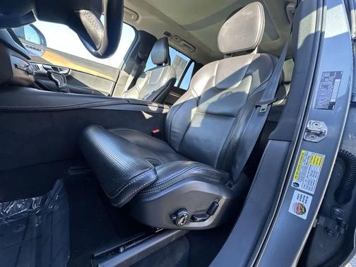2018 Volvo XC90 T6 Inscription