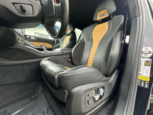 Black Sapphire Metallic 2022 BMW X5 M Base