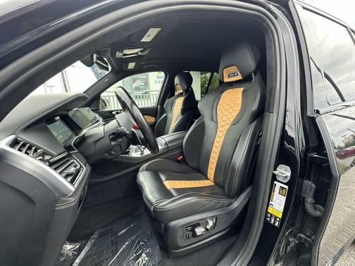 Black Sapphire Metallic 2022 BMW X5 M Base