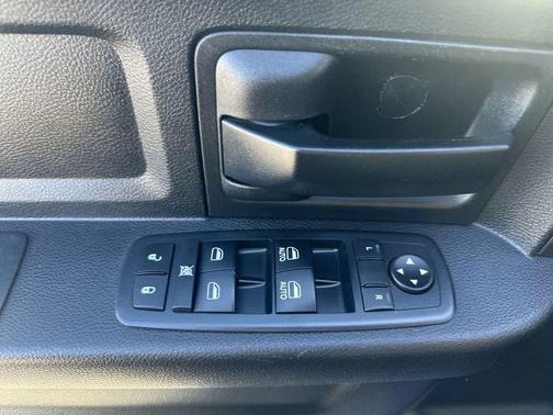 Blue Streak Pearlcoat 2017 RAM 2500 Tradesman Crew Cab 4x4 8' Box