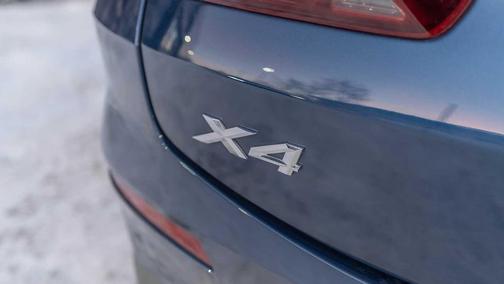 2025 BMW X4 xDrive30i