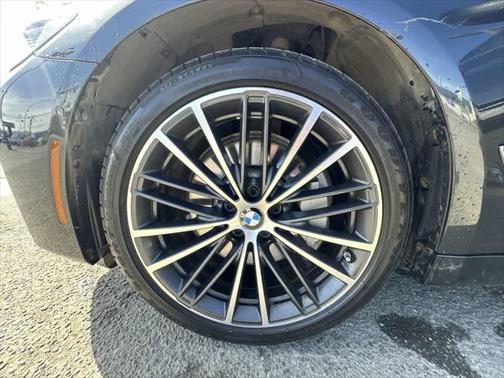 2022 BMW 530 i xDrive