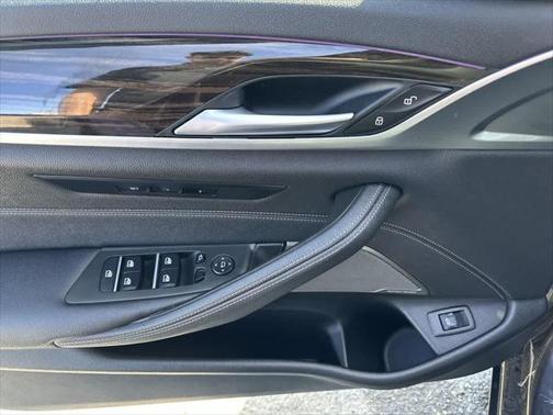 2022 BMW 530 i xDrive