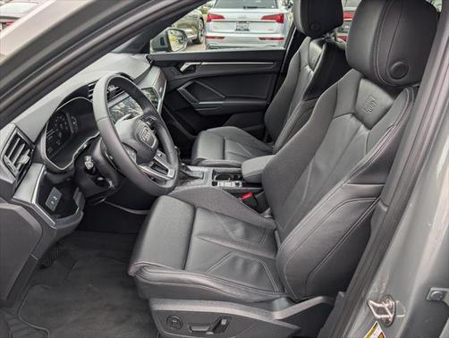 2024 Audi Q3 Premium 45 TFSI S line quattro Tiptronic