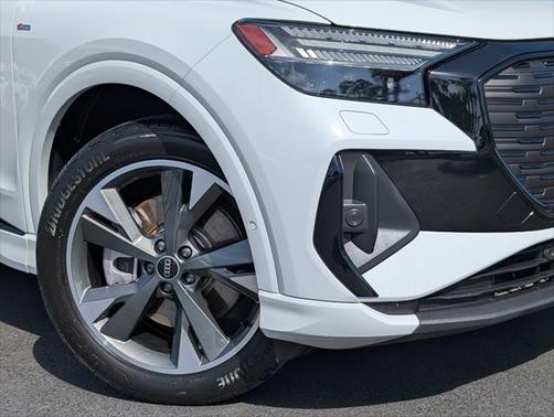 2024 Audi Q4 e-tron Prestige 50 quattro