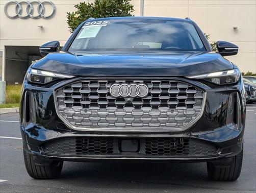 2025 Audi Q5 Premium TFSI quattro S tronic