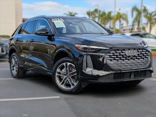 2025 Audi Q5 Premium TFSI quattro S tronic