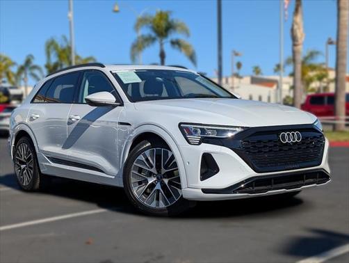 2024 Audi Q8 e-tron Premium Plus quattro