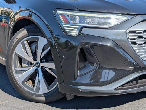 2024 Audi Q8 e-tron Premium Plus quattro