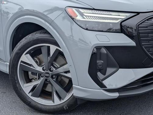 2024 Audi Q4 e-tron Prestige 55 quattro