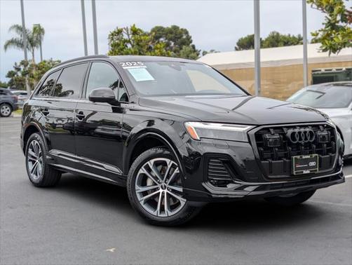 2025 Audi Q7 Premium Plus 45 TFSI quattro Tiptronic
