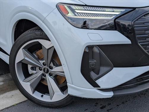 2024 Audi Q4 e-tron Prestige 55 quattro