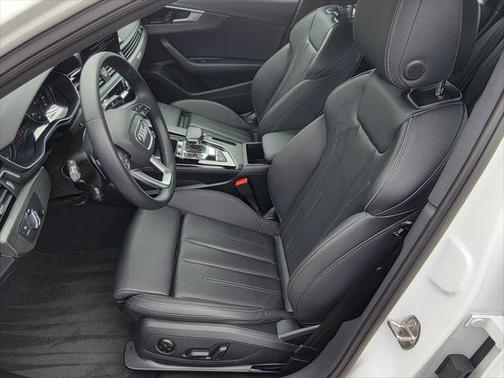 2024 Audi A4 Premium 45 TFSI S line quattro S tronic
