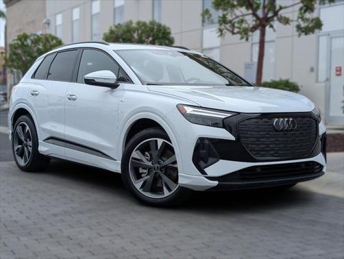 2024 Audi Q4 e-tron Premium Plus 55 quattro