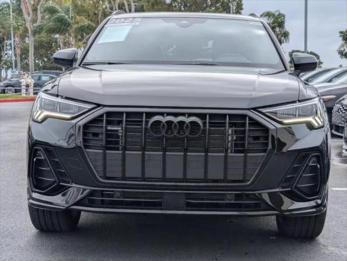 2025 Audi Q3 Premium 45 TFSI S line quattro Tiptronic