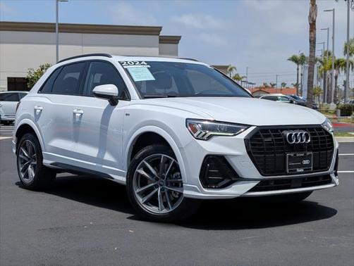 2024 Audi Q3 Premium 45 TFSI S line quattro Tiptronic