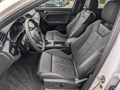 2024 Audi Q3 Premium 45 TFSI S line quattro Tiptronic