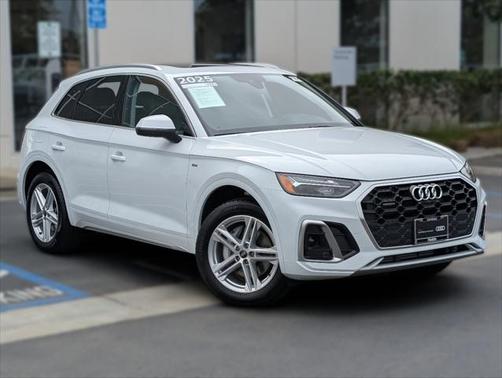2025 Audi Q5 Premium Plus 55 TFSI e S line quattro S tronic