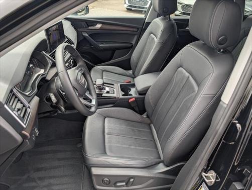 2024 Audi Q5 Premium 40 TFSI quattro S tronic