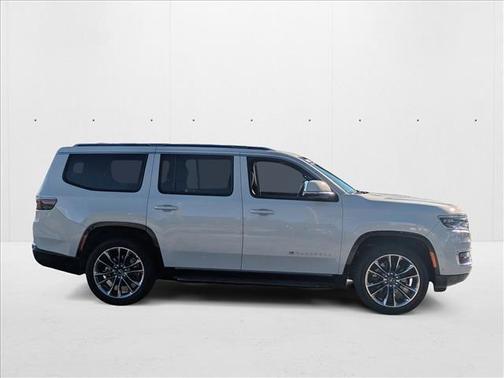 2022 Jeep Wagoneer Series II 4x2