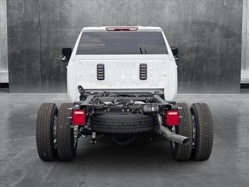 2025 Chevrolet Silverado 3500 LT