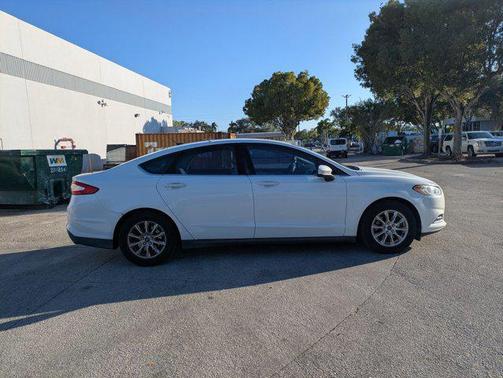 2016 Ford Fusion S