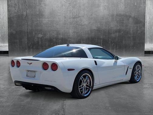 2005 Chevrolet Corvette Base
